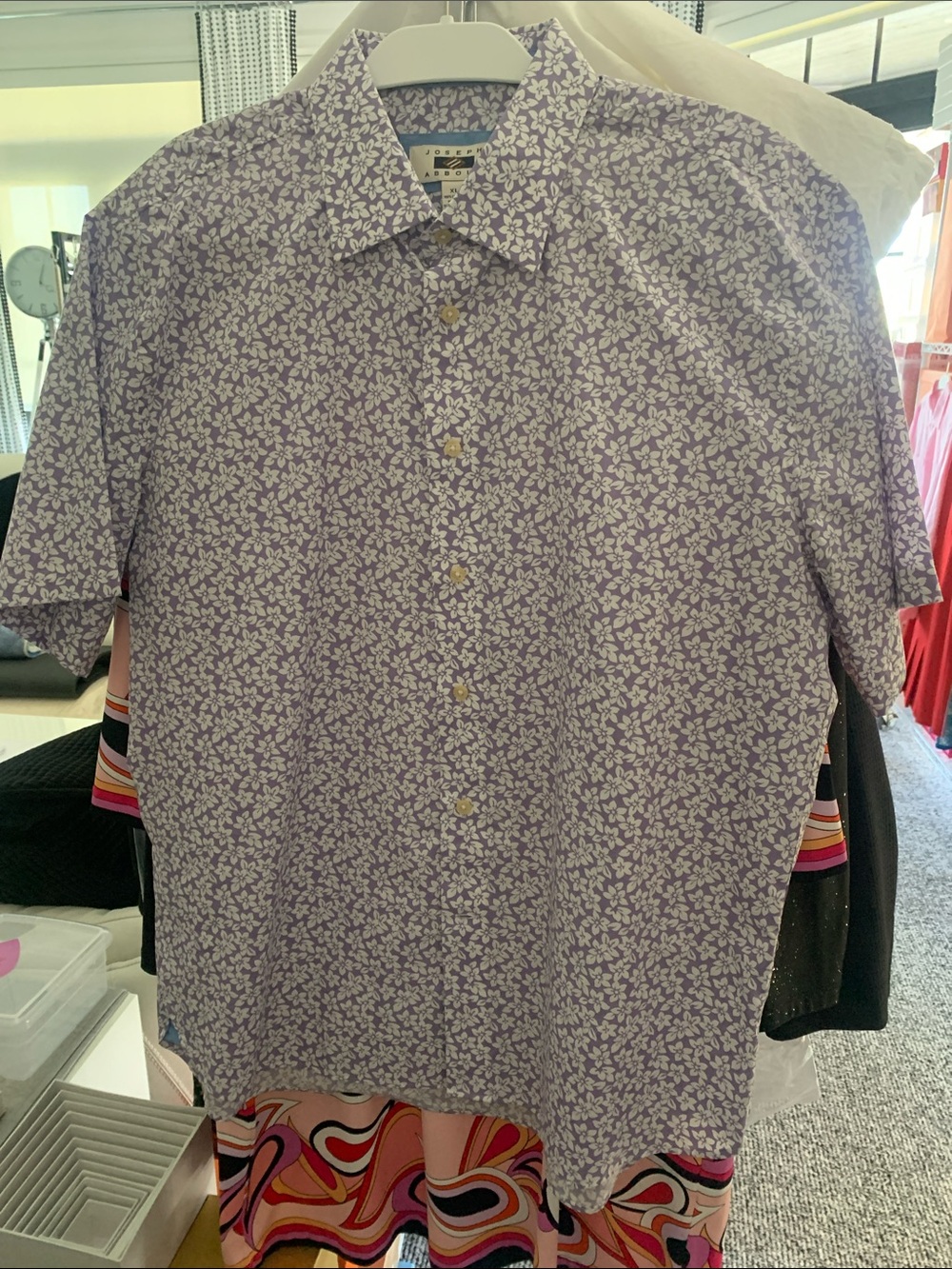 Joseph Abboud Lavender Floral Short-Sleeve Button-Down Shirt. XL